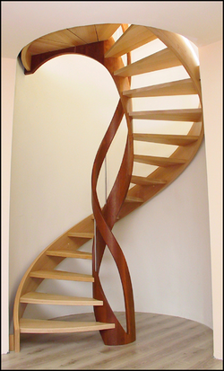 Escalier-helicoidal-bois